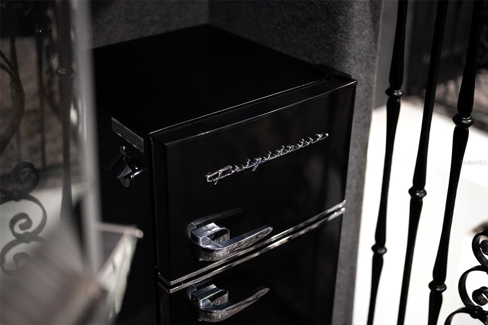 O6365662 Property Photo