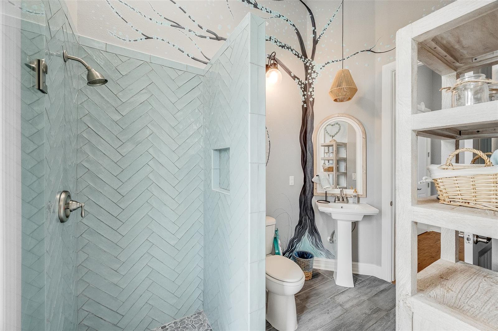 O6365662 Property Photo