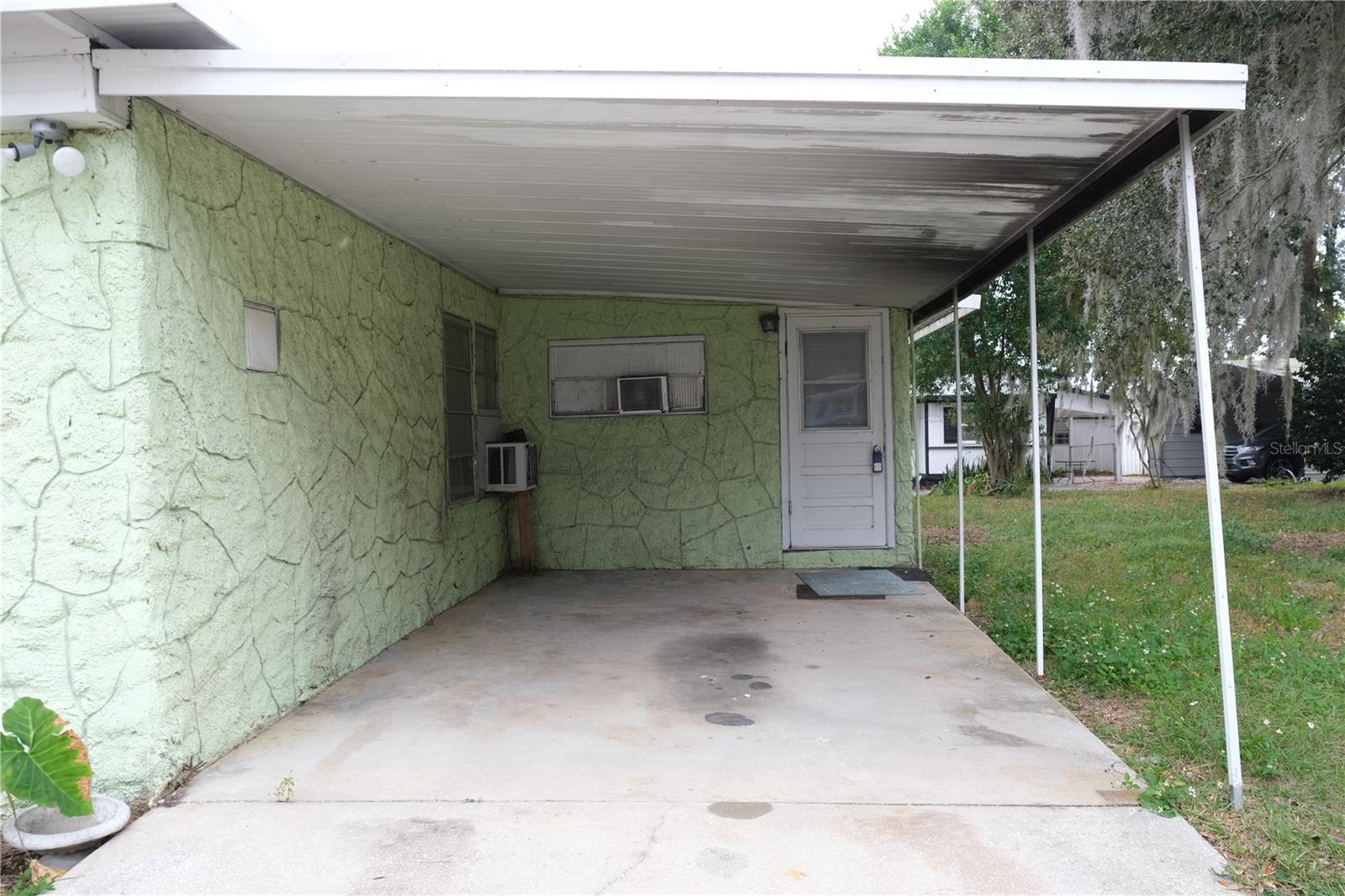 OM714696 Property Photo