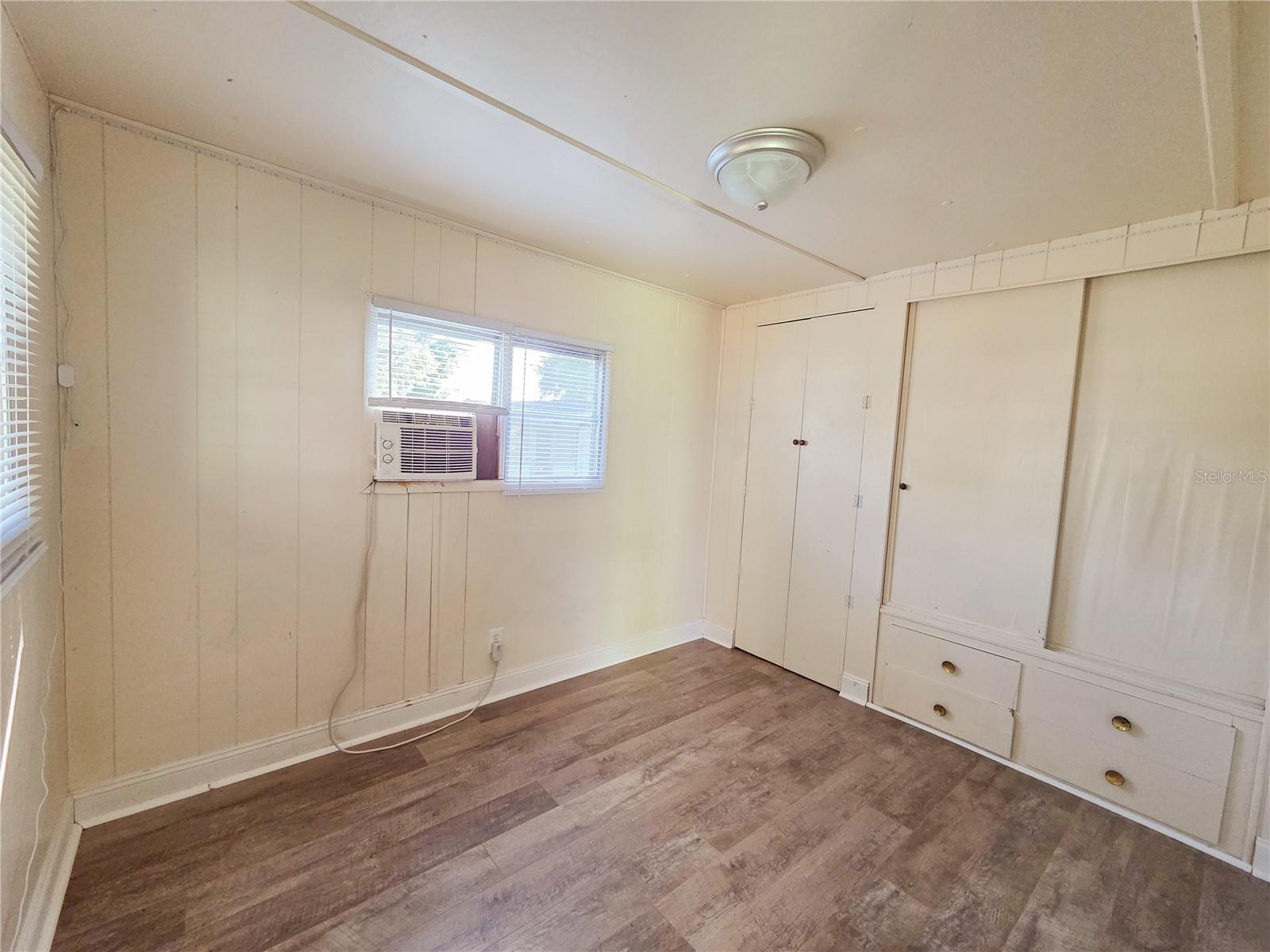 OM714696 Property Photo