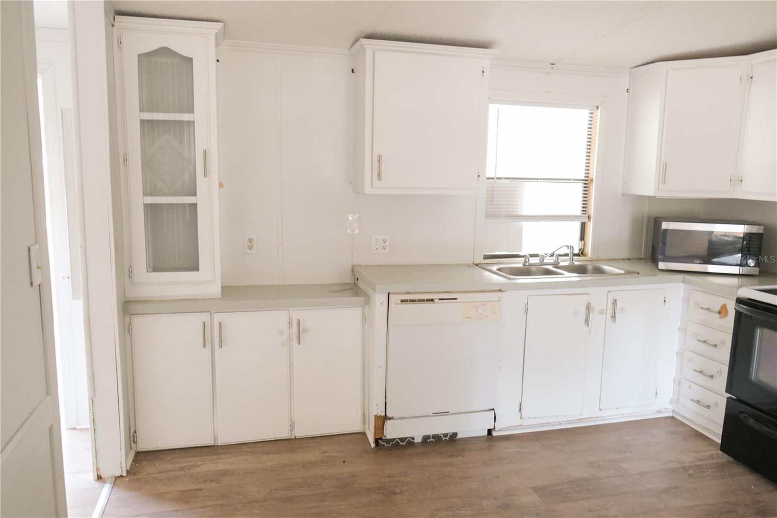 OM714697 Property Photo