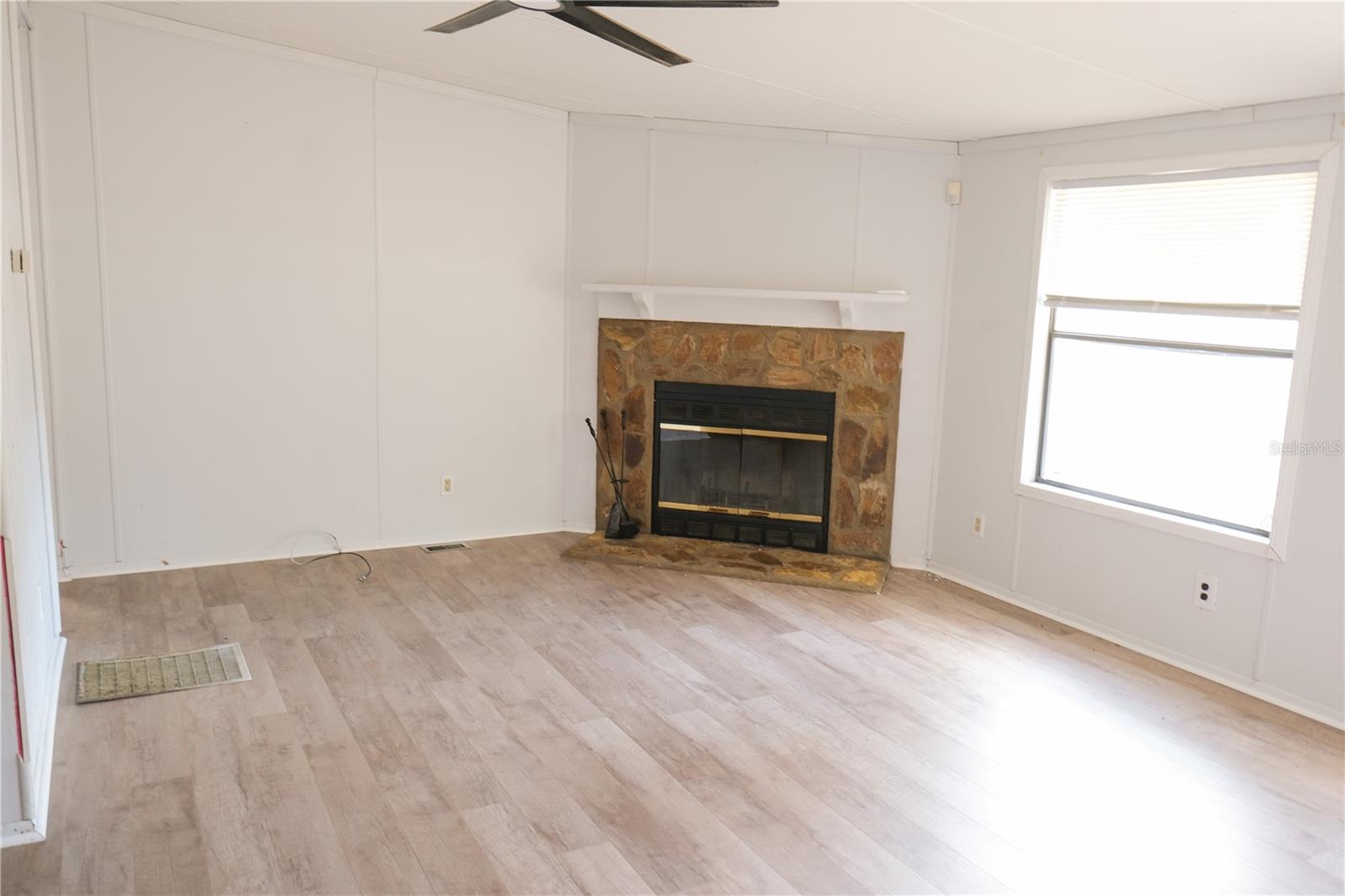 OM714697 Property Photo