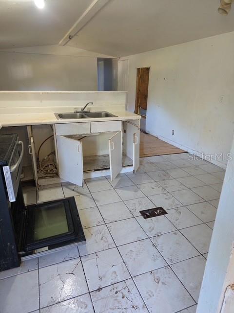 P4937223 Property Photo