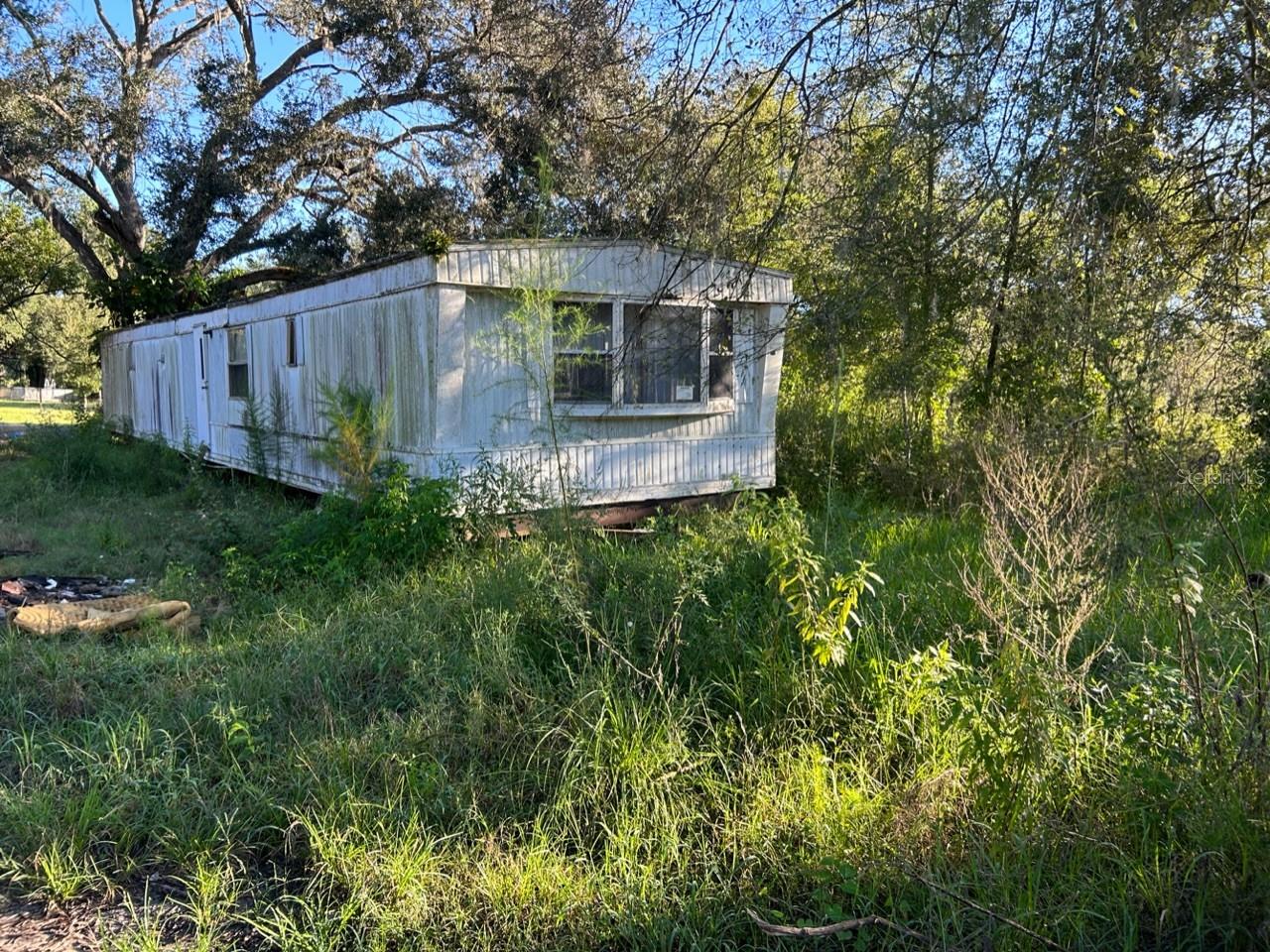 TB8454491 Property Photo