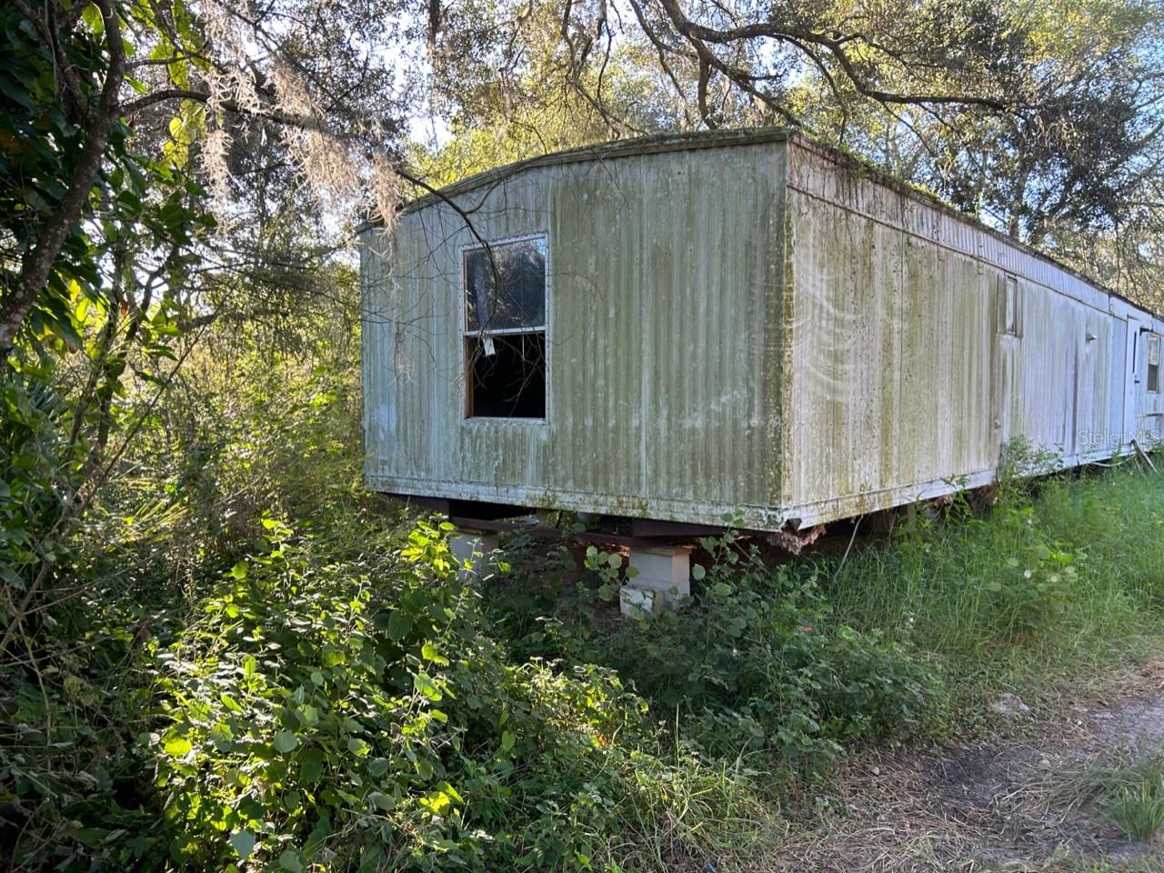 TB8454491 Property Photo