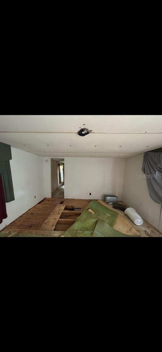 TB8454491 Property Photo