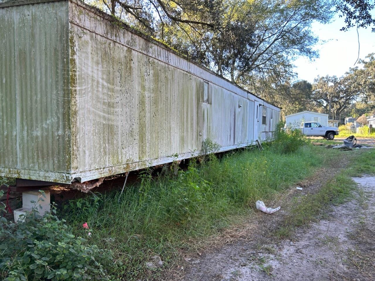 TB8454491 Property Photo