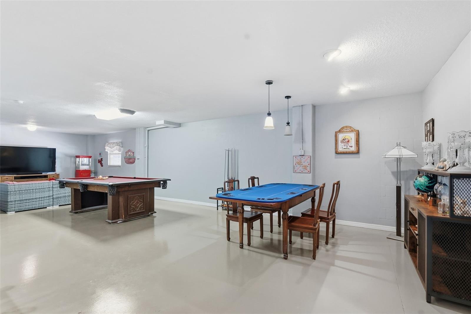 TB8454528 Property Photo