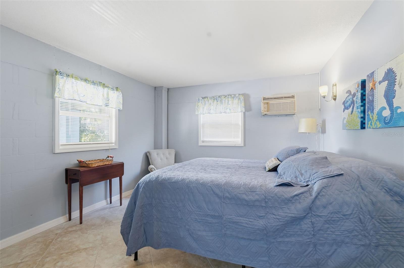 TB8454528 Property Photo