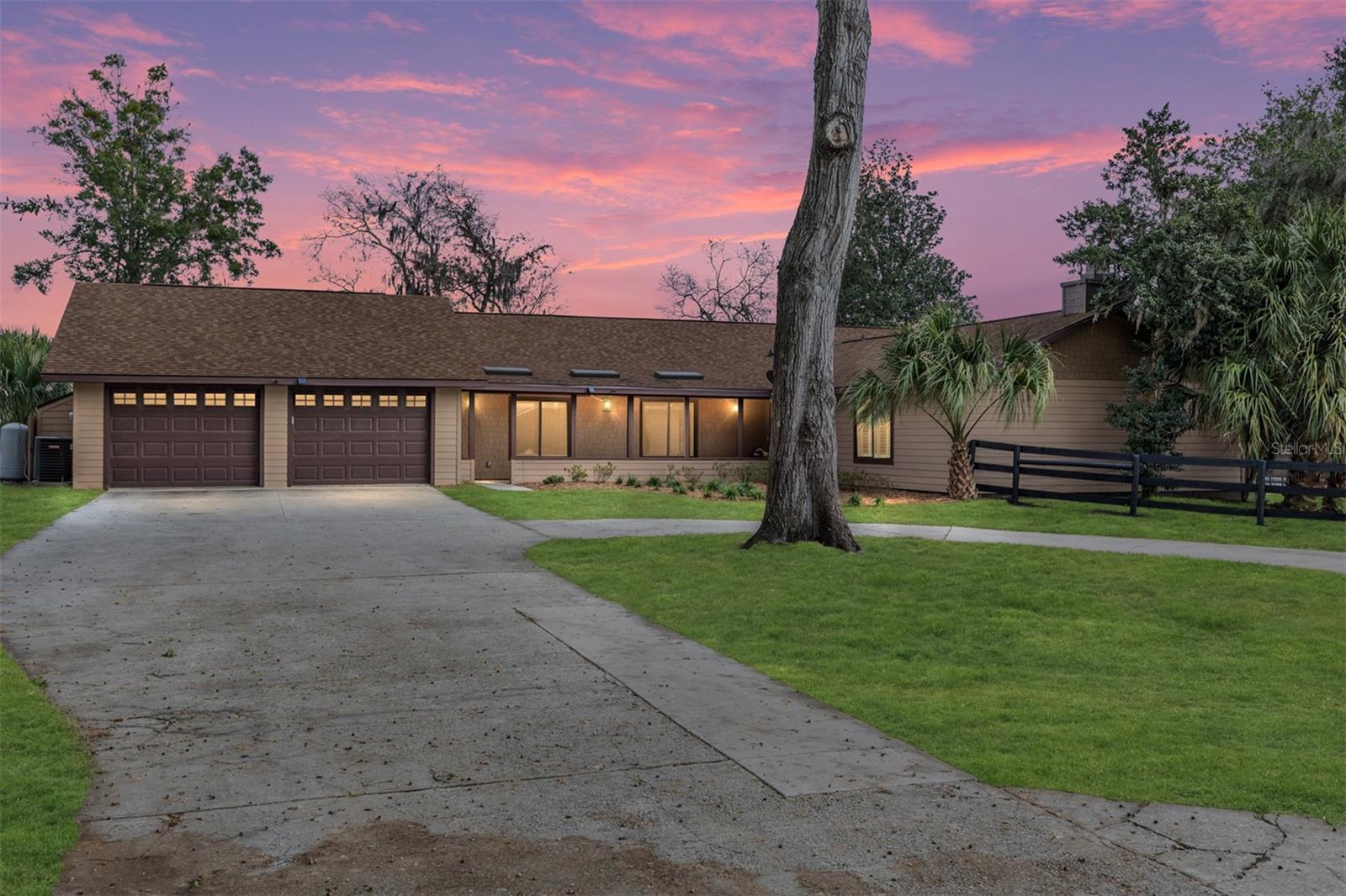 Homes for sale in Ocala, FL | 12009 Ne 8Th Ct, Ocala, FL 34479 | MLS# OM714699