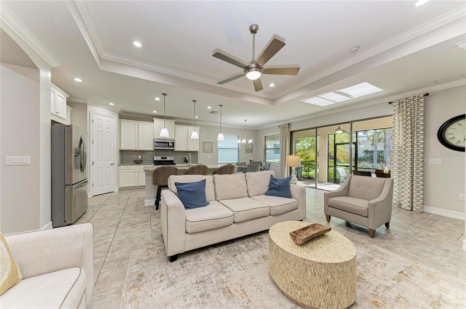 131 MARAVIYA BLVD, NOKOMIS, FL, 34275