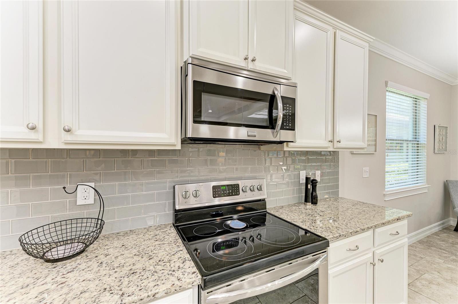 131 MARAVIYA BLVD, NOKOMIS, FL, 34275