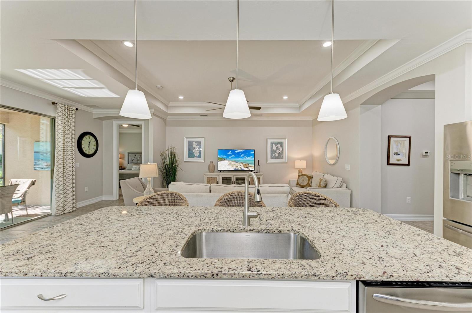 131 MARAVIYA BLVD, NOKOMIS, FL, 34275