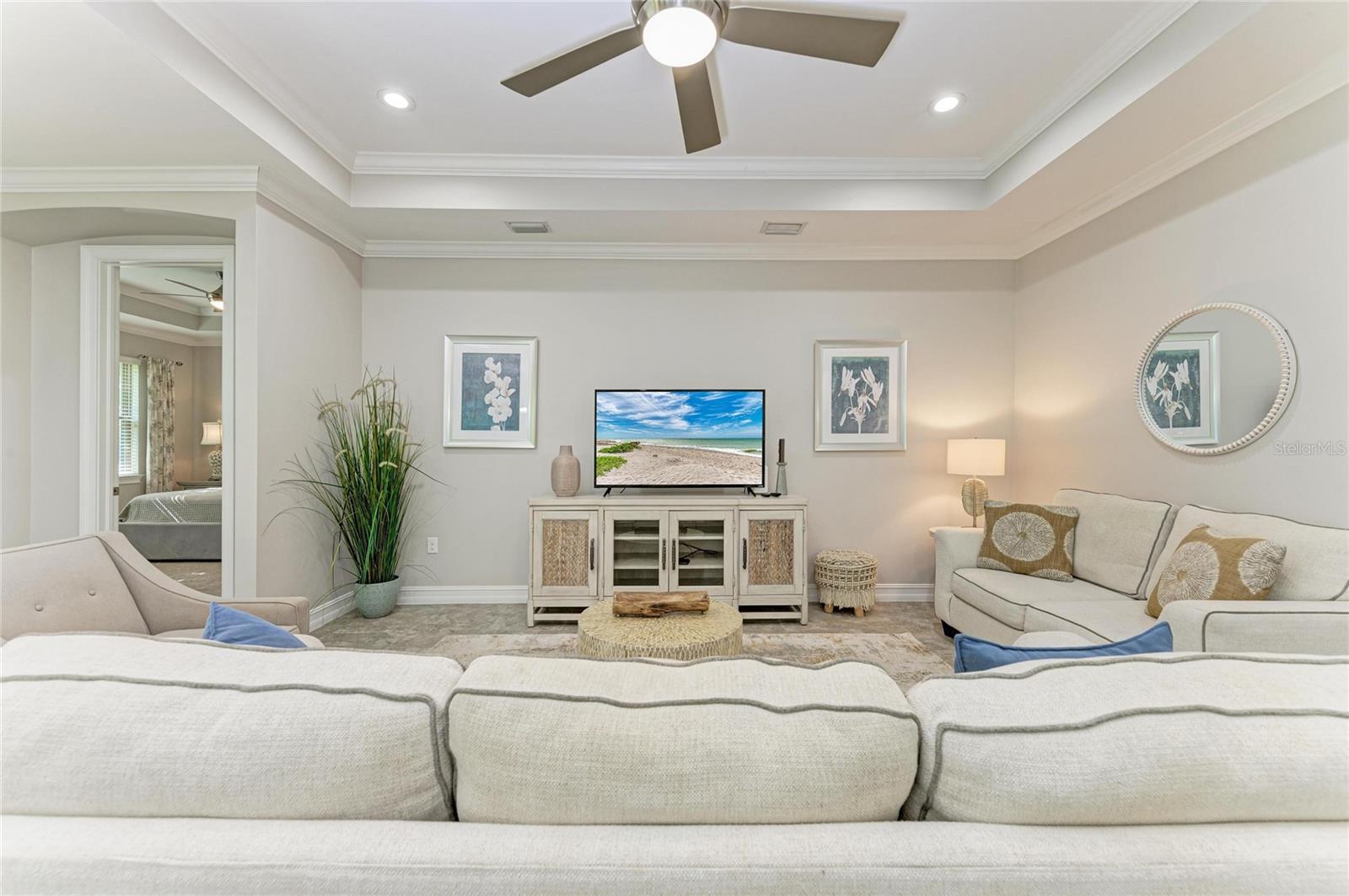 131 MARAVIYA BLVD, NOKOMIS, FL, 34275