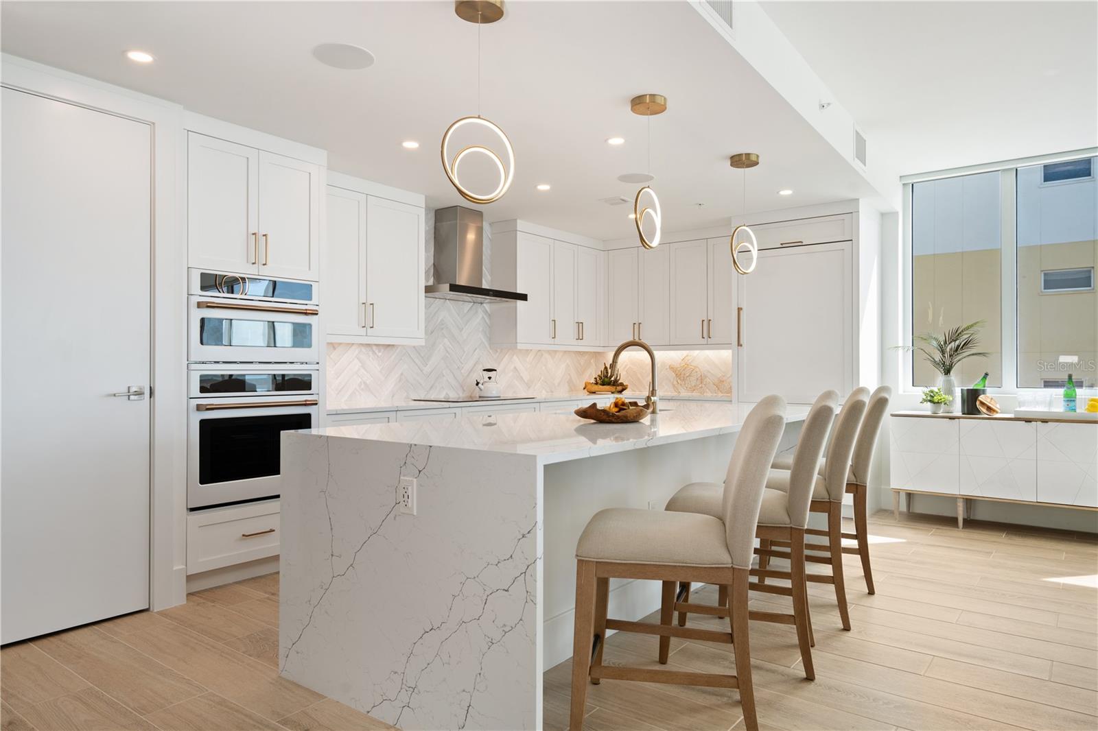 A4674532 Property Photo