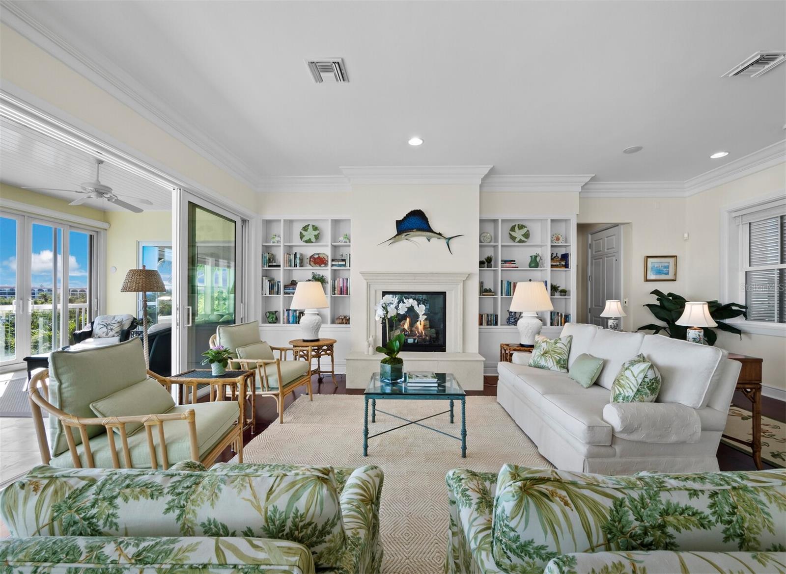 D6145104 Property Photo