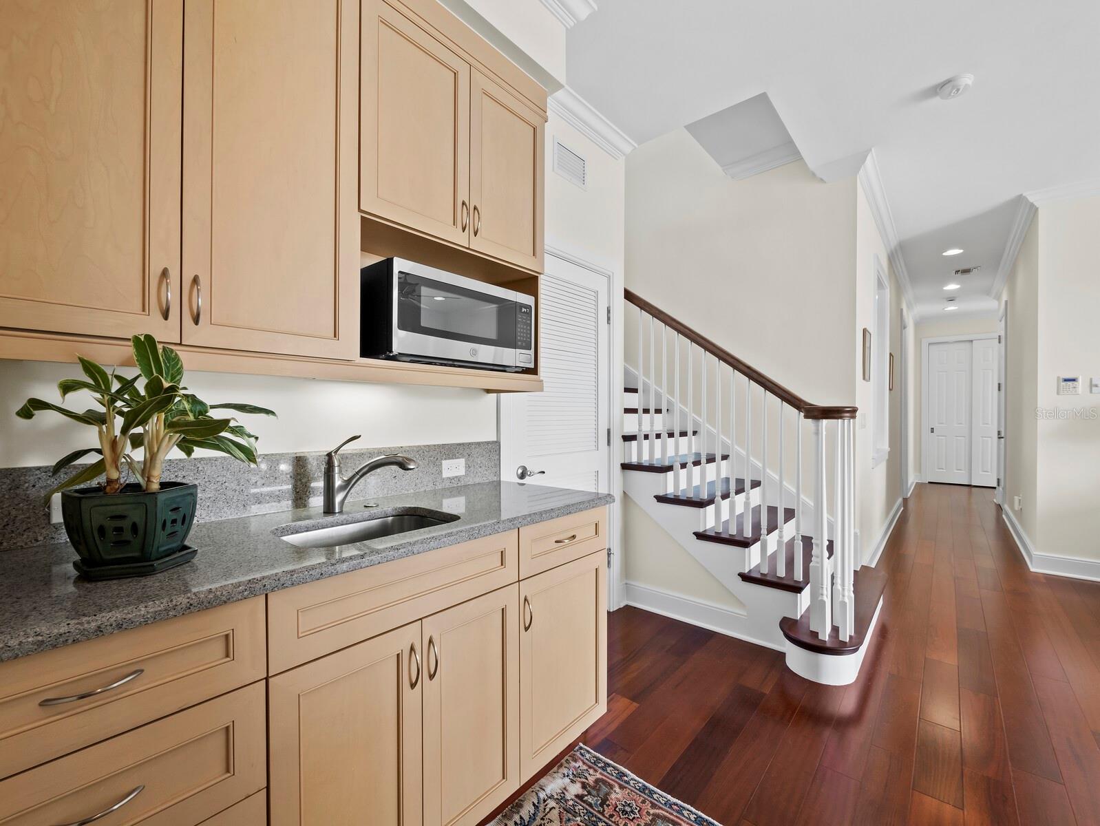 D6145104 Property Photo