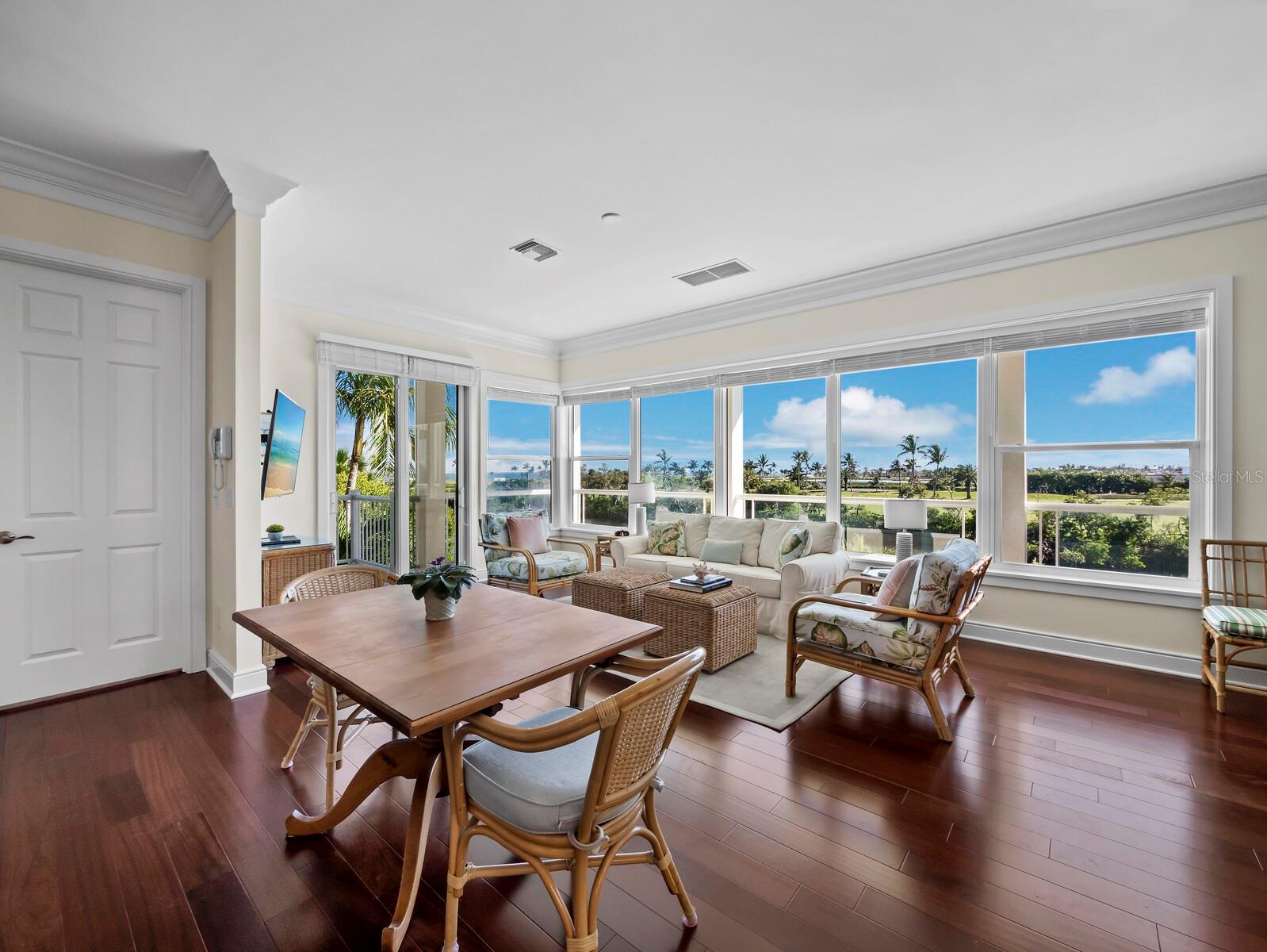 D6145104 Property Photo