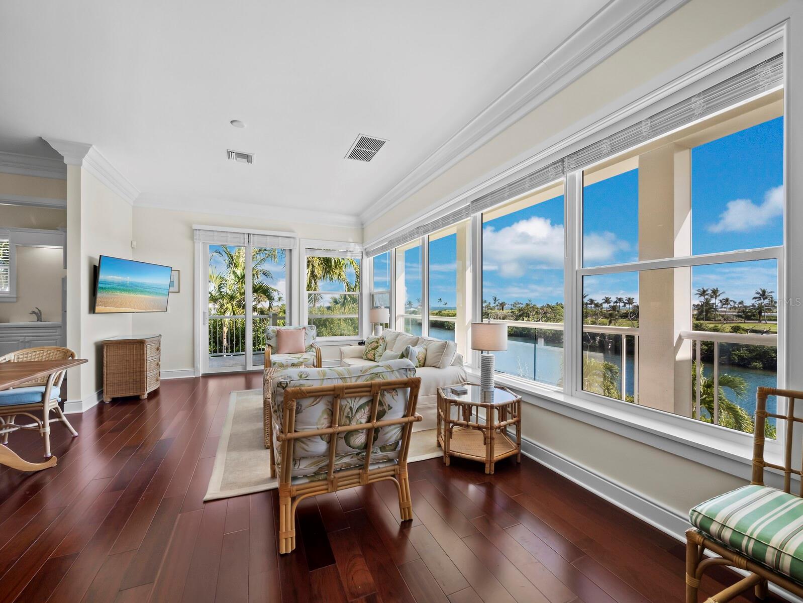 D6145104 Property Photo