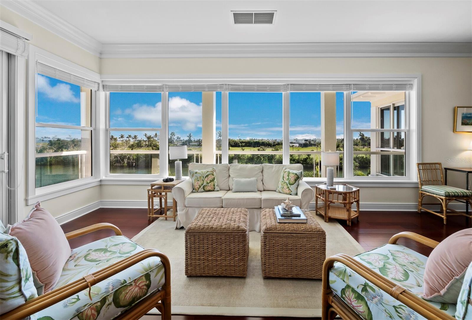 D6145104 Property Photo