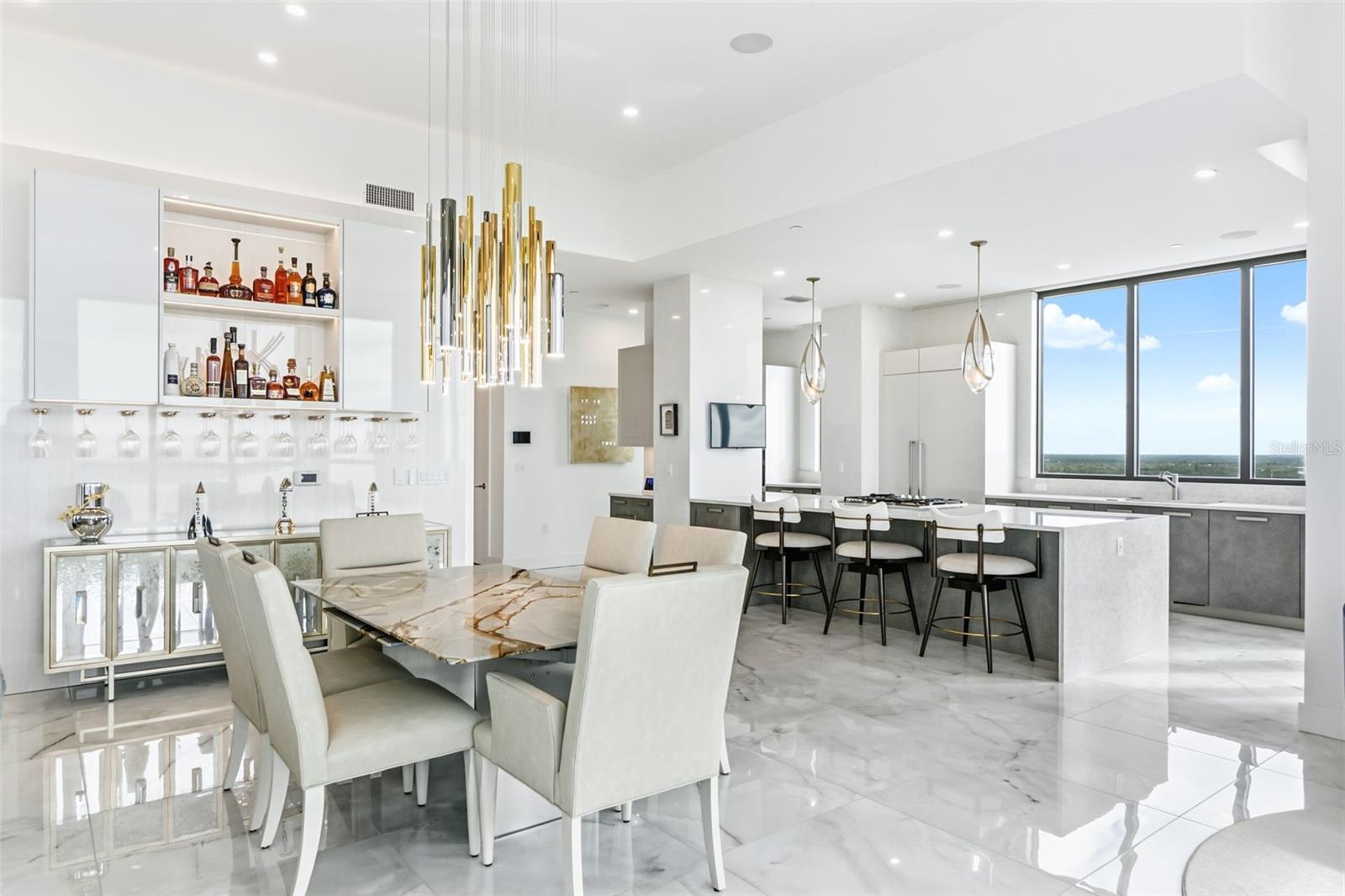 A4674550 Property Photo