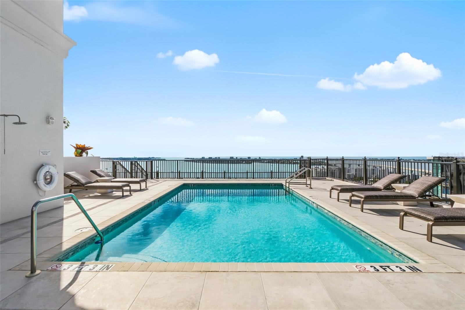 A4674550 Property Photo