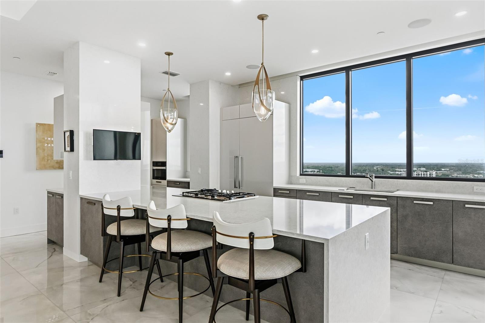 A4674550 Property Photo