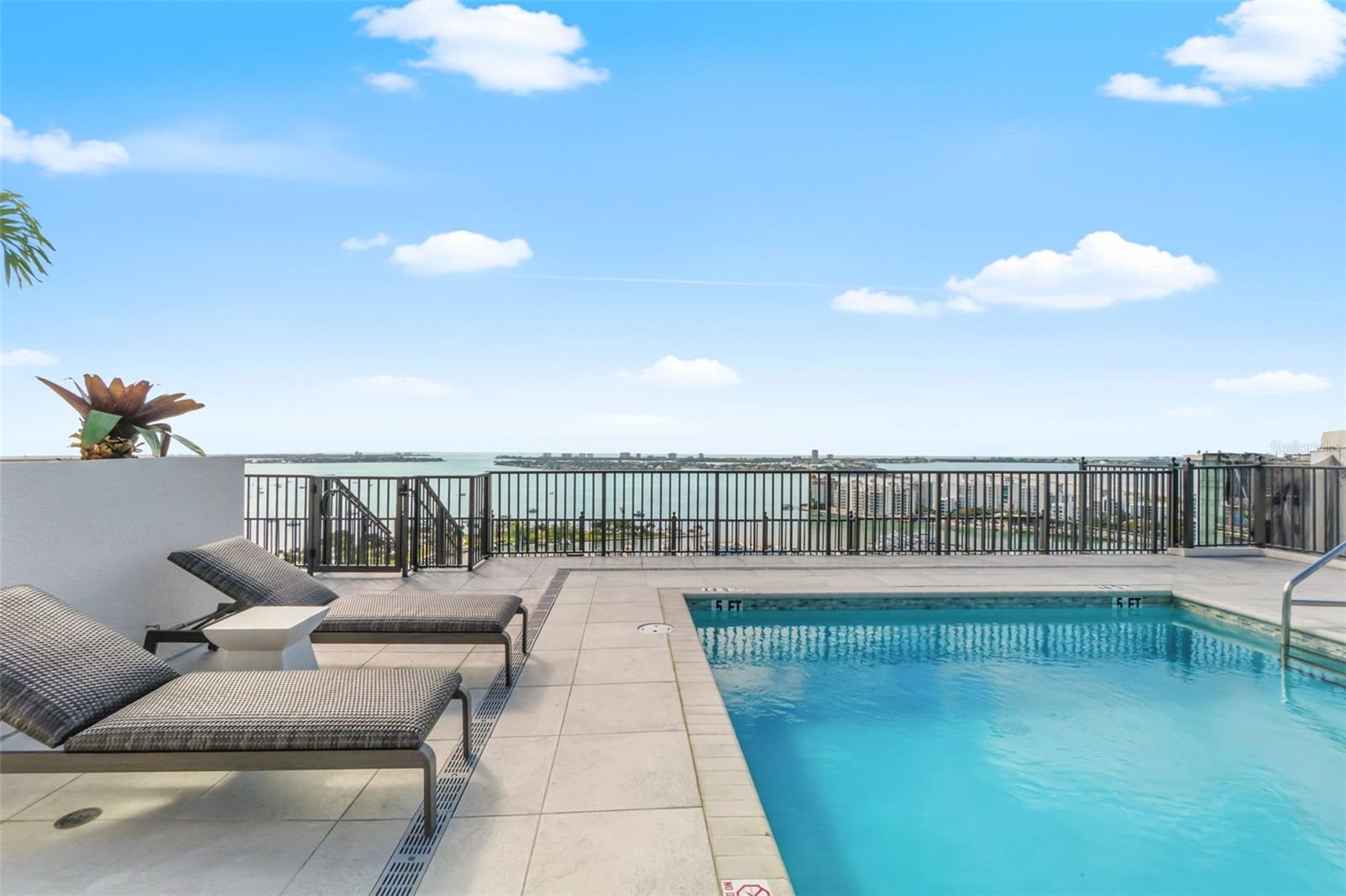 A4674550 Property Photo