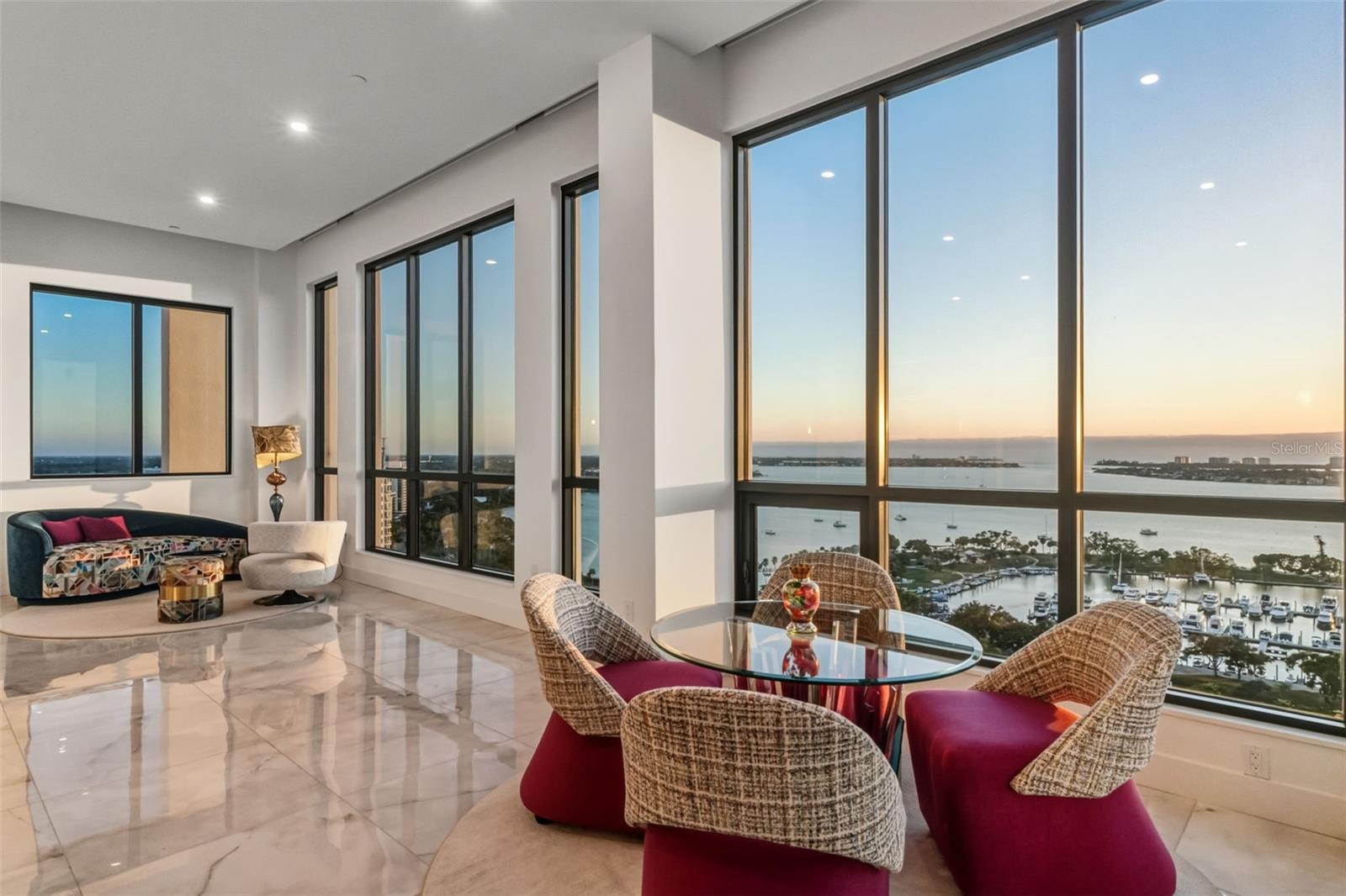 A4674550 Property Photo