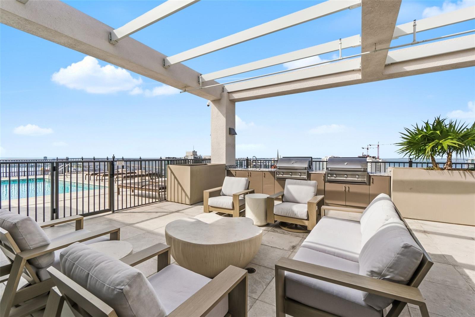 A4674550 Property Photo