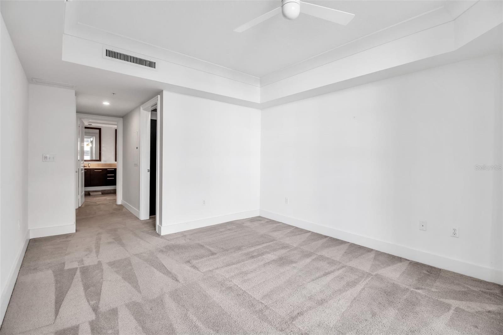 A4674555 Property Photo