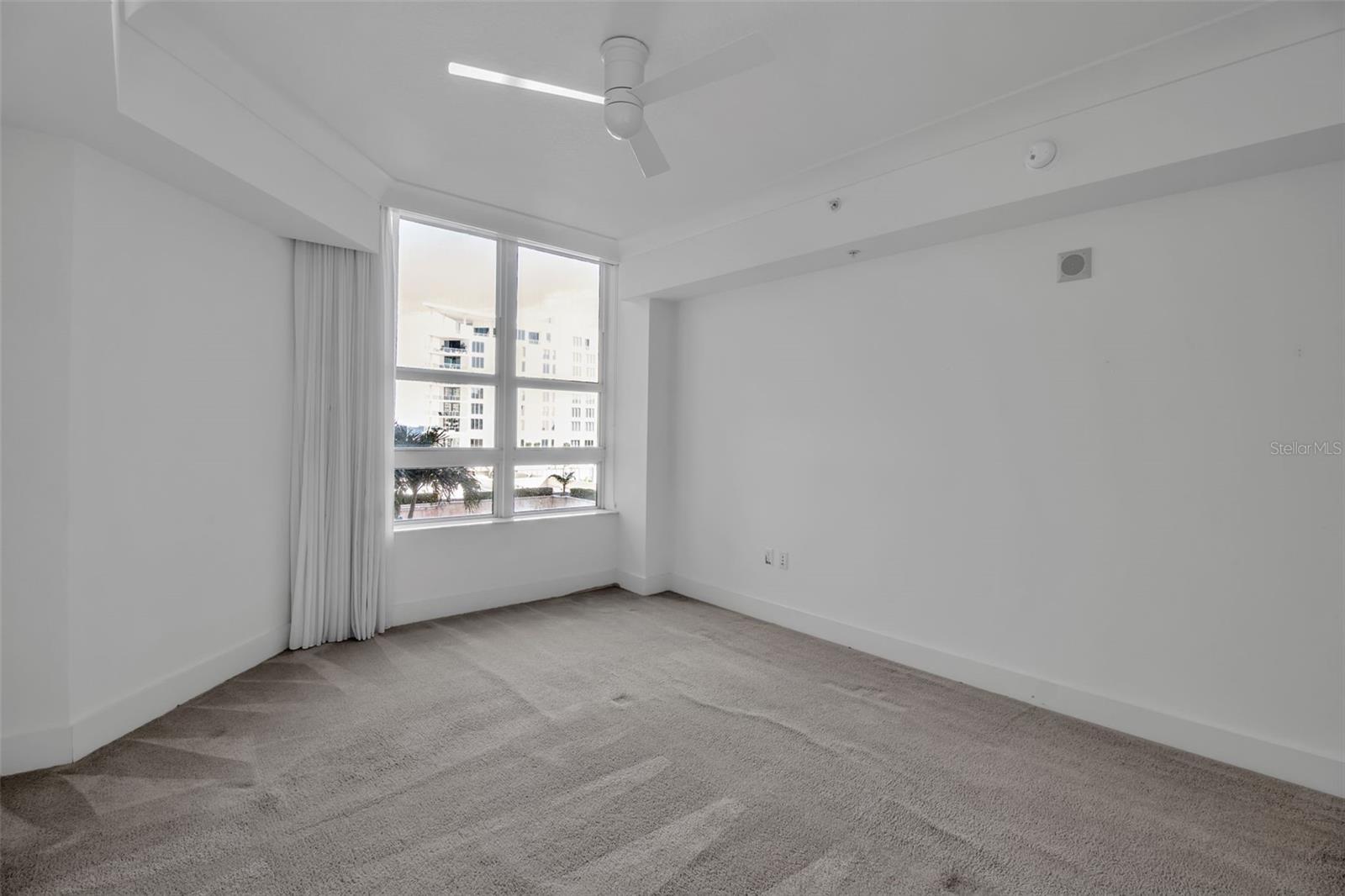 A4674555 Property Photo