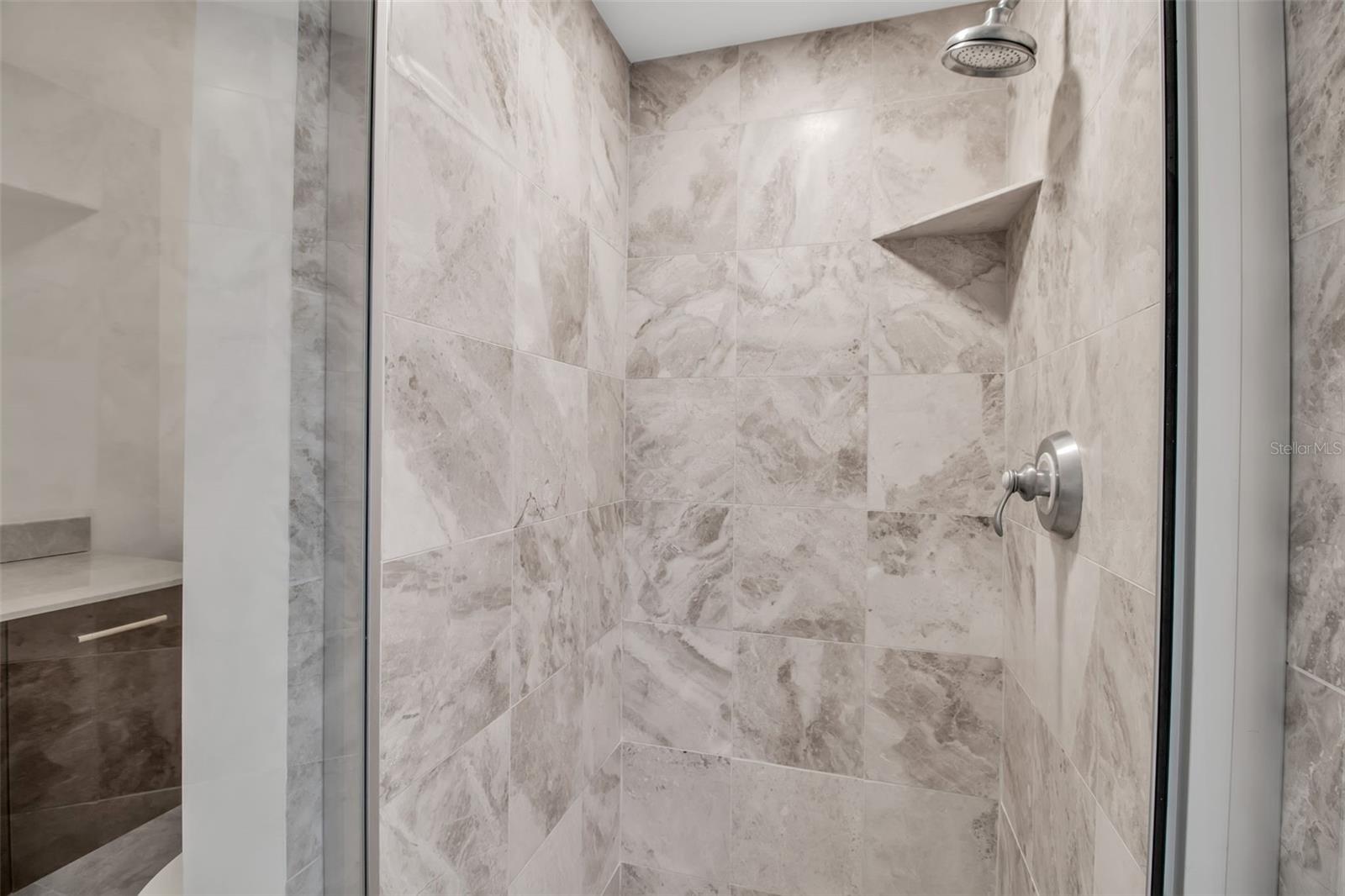 A4674555 Property Photo