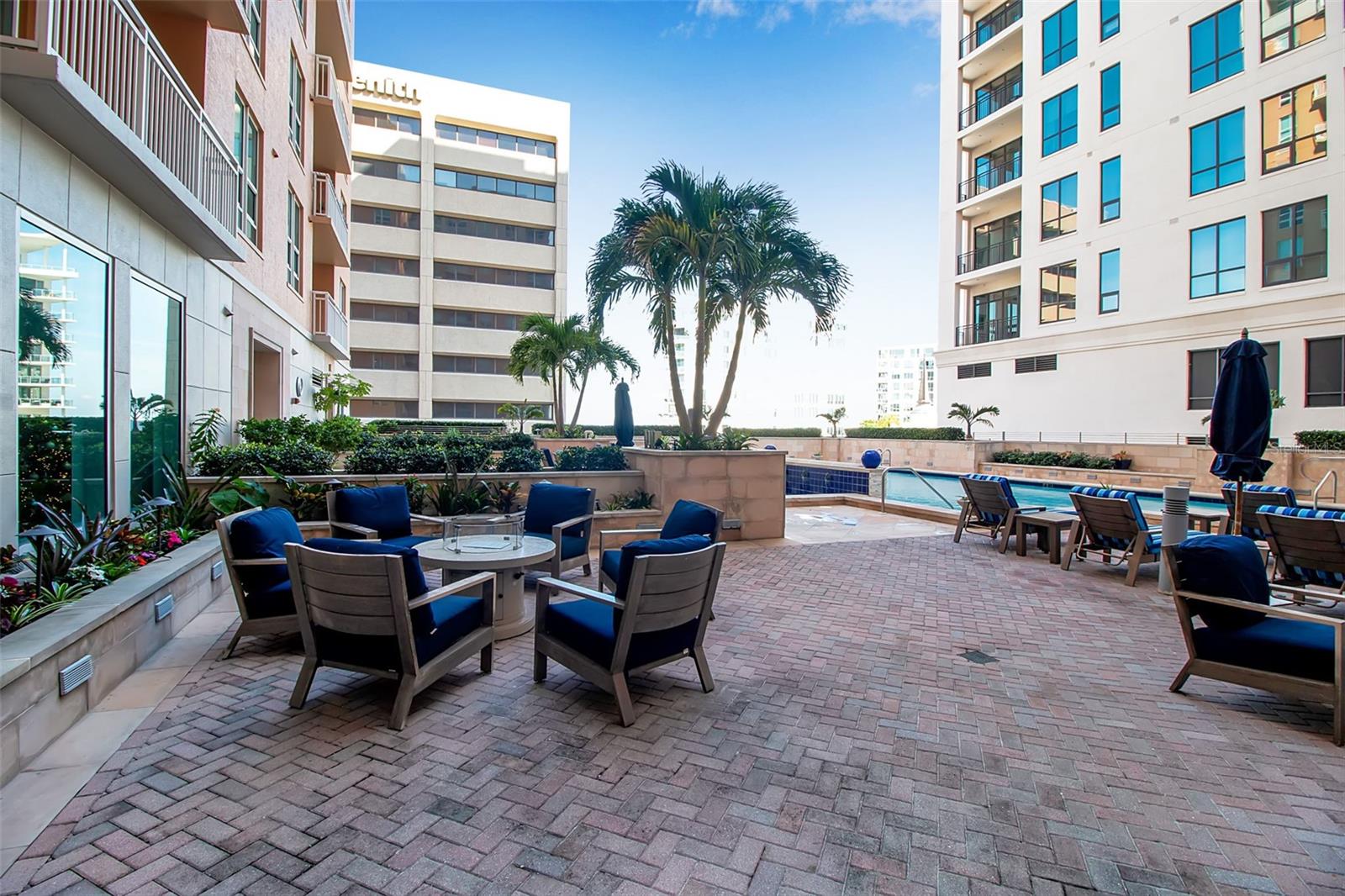 A4674555 Property Photo