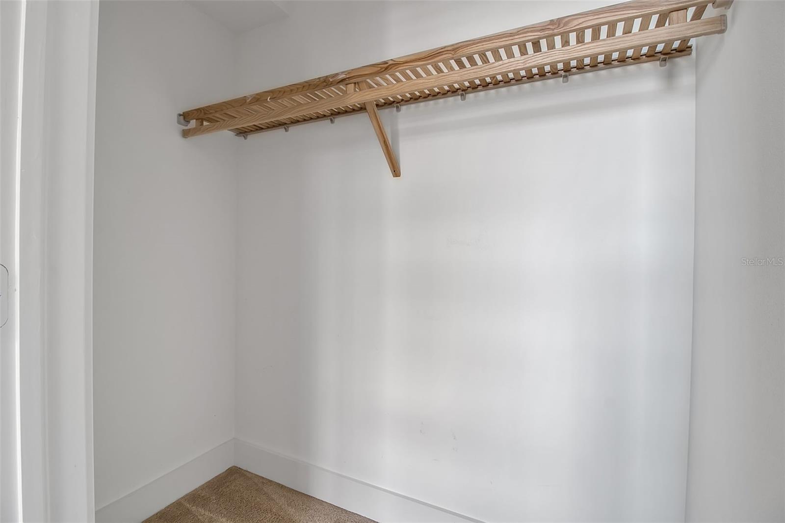 A4674555 Property Photo