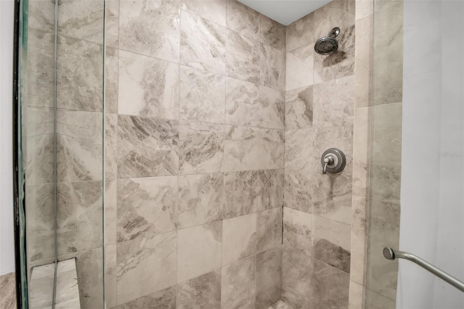 A4674555 Property Photo