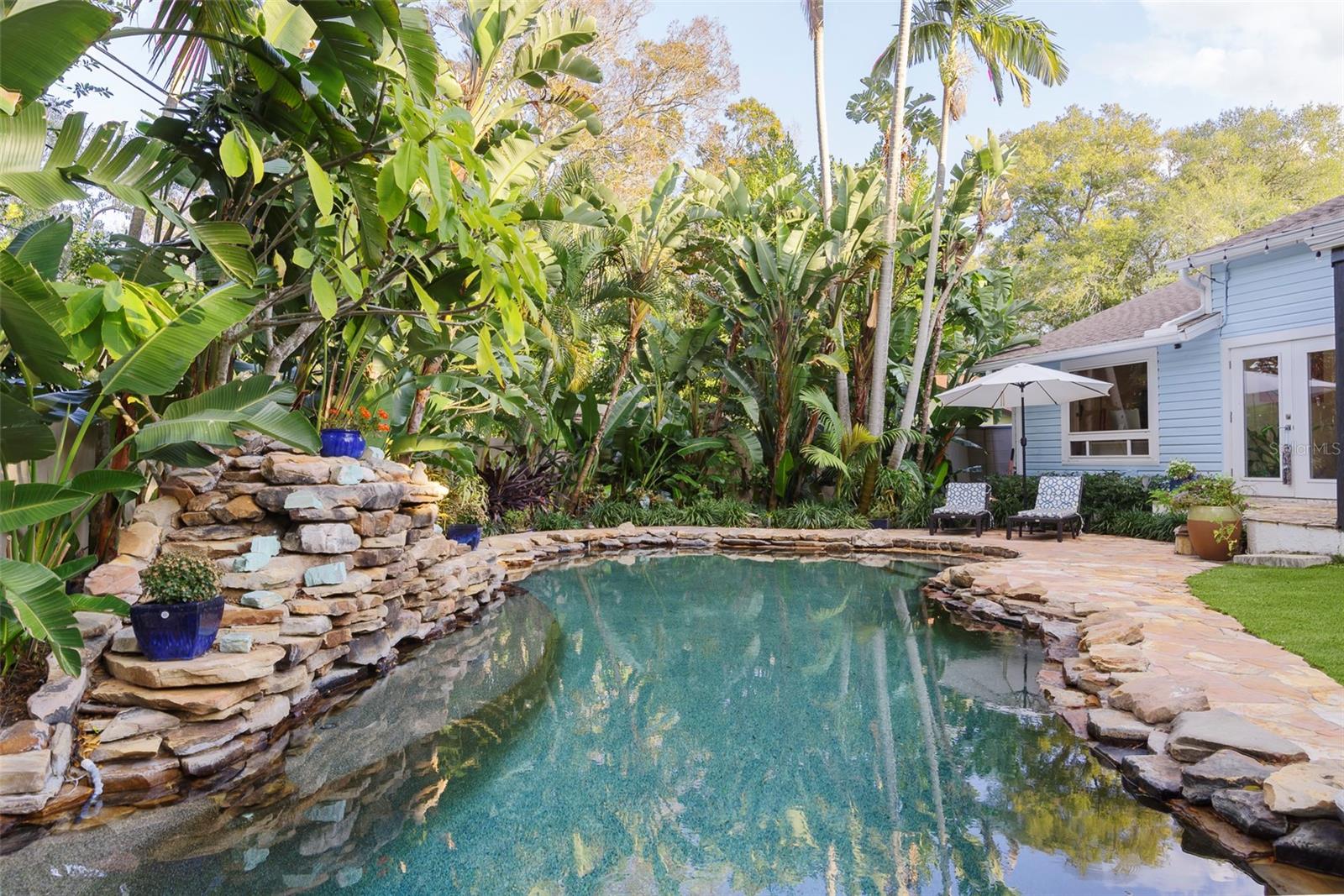 An exceptional length of pool to swim laps.
