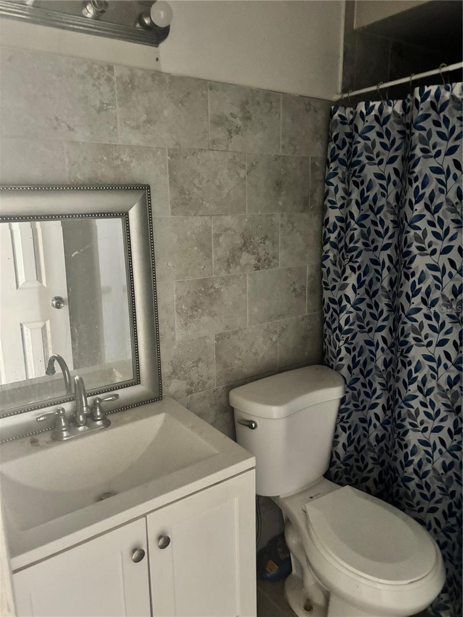 P4937230 Property Photo