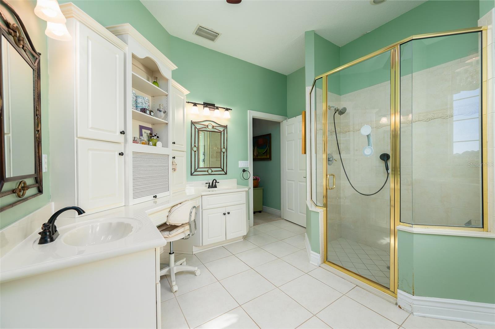 OM714730 Property Photo