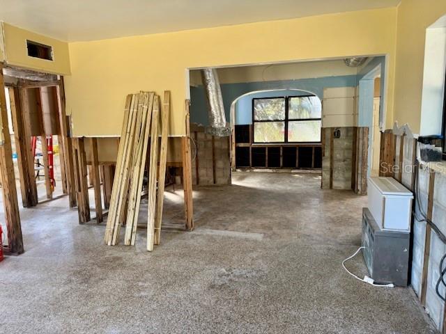 TB8454682 Property Photo