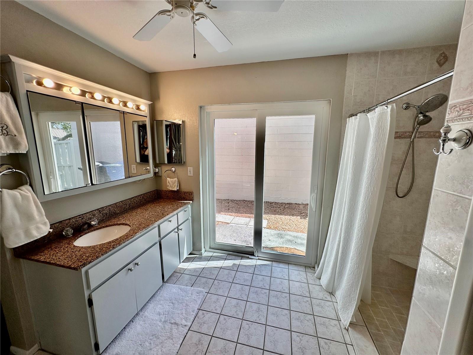 TB8454730 Property Photo