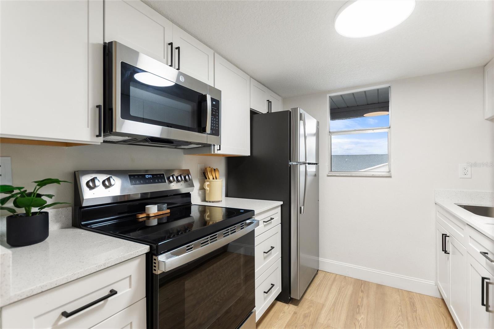 A4674582 Property Photo