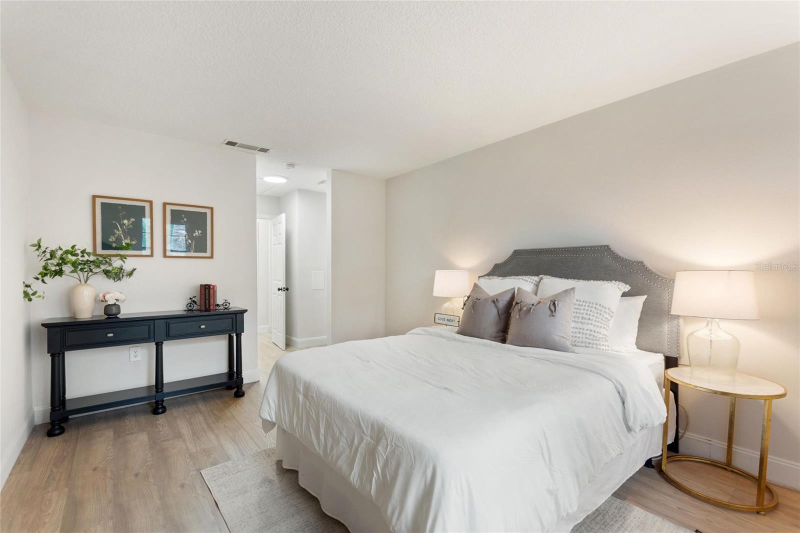 A4674582 Property Photo