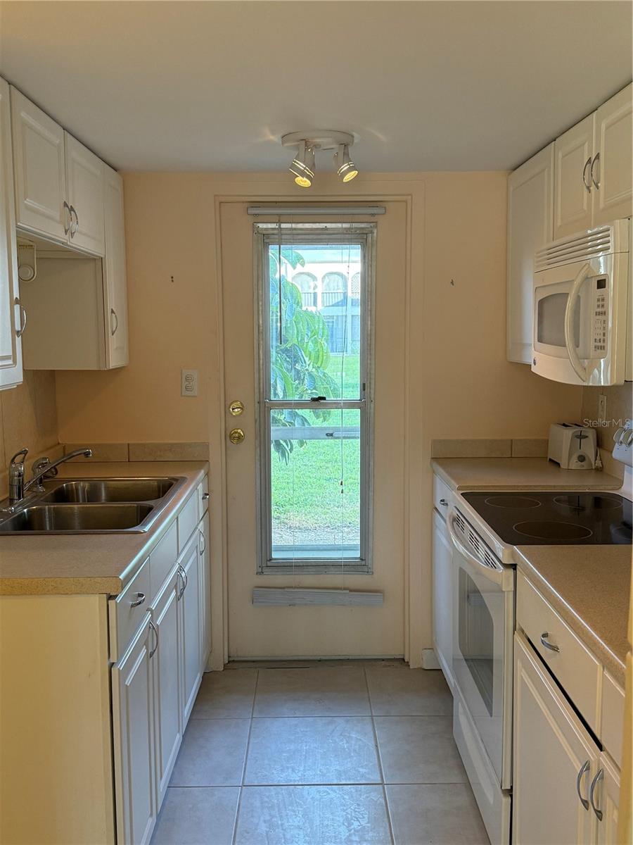 TB8454740 Property Photo