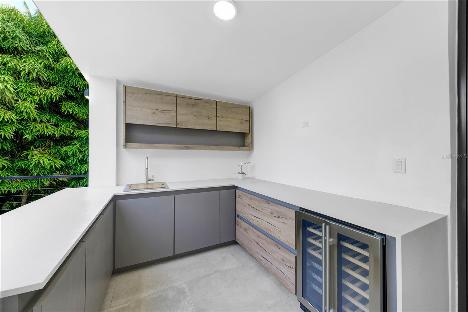 PR9117846 Property Photo