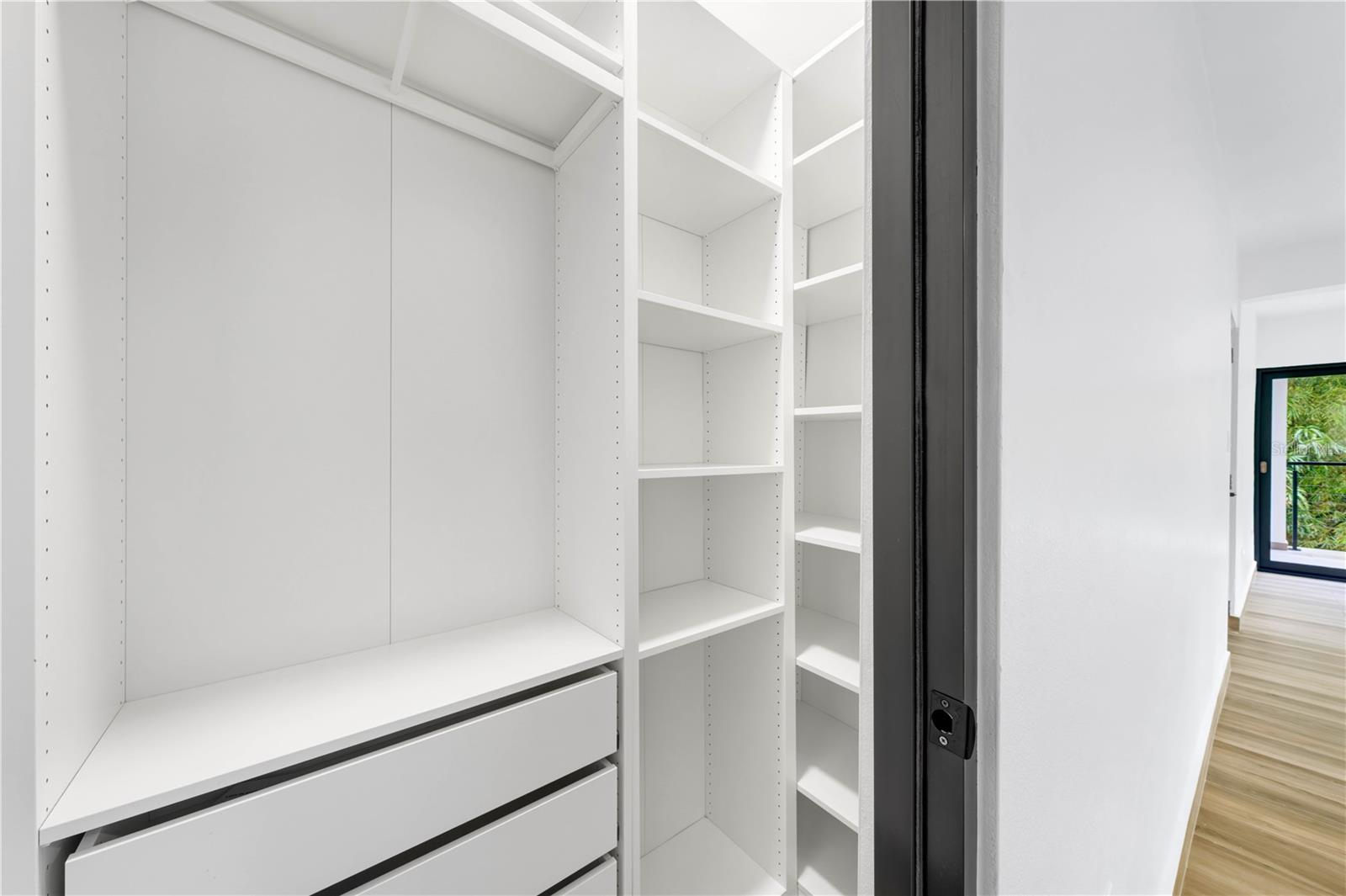 PR9117846 Property Photo