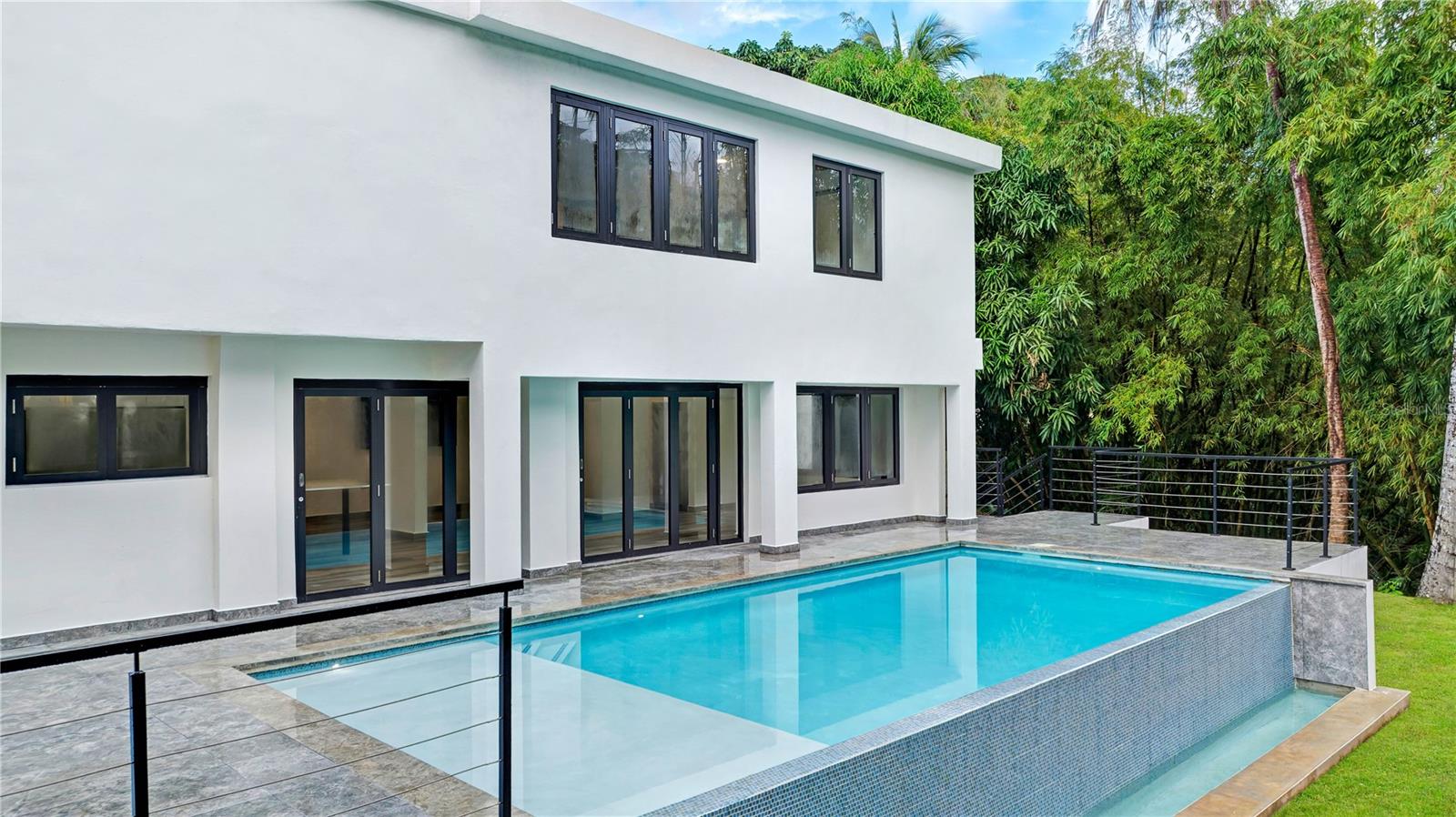 PR9117846 Property Photo