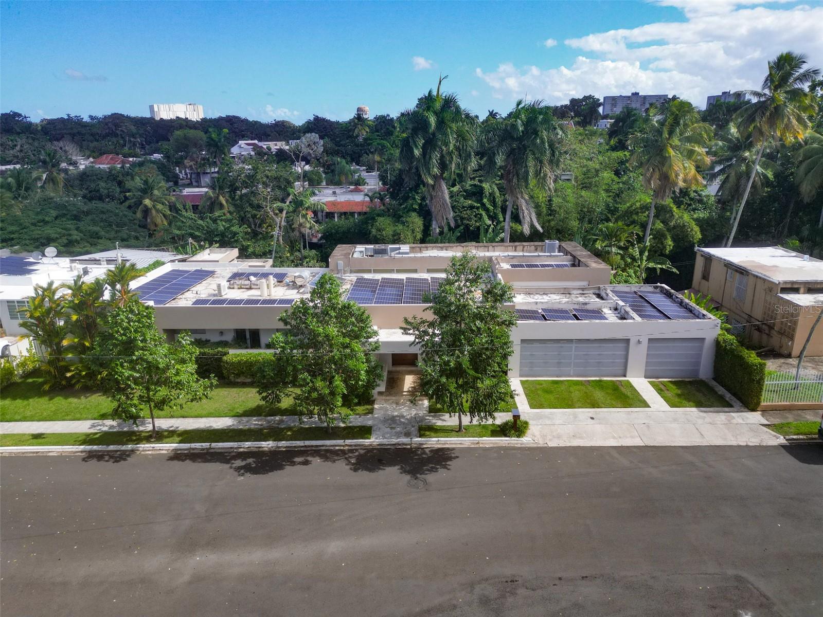 PR9117850 Property Photo