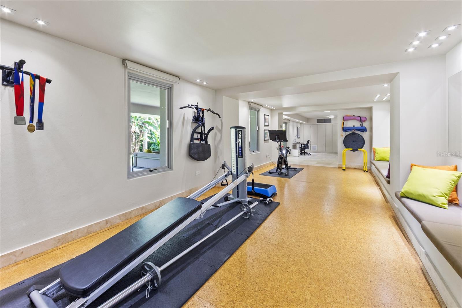 PR9117850 Property Photo