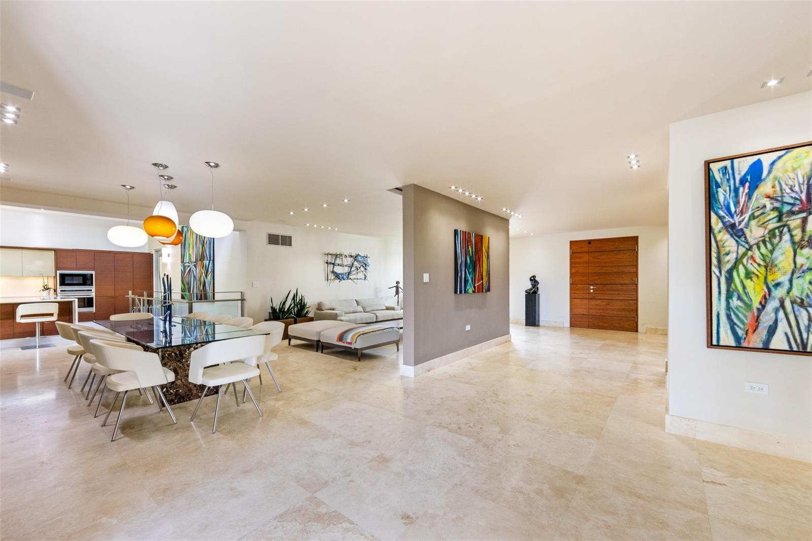 PR9117850 Property Photo